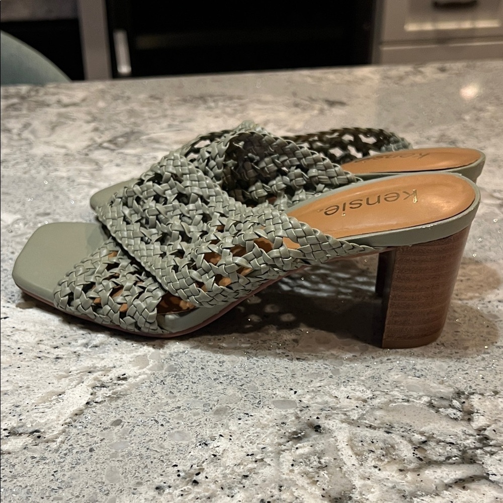 Kensie Women's Green Woven Block Heels 6 - Picture 6 of 9